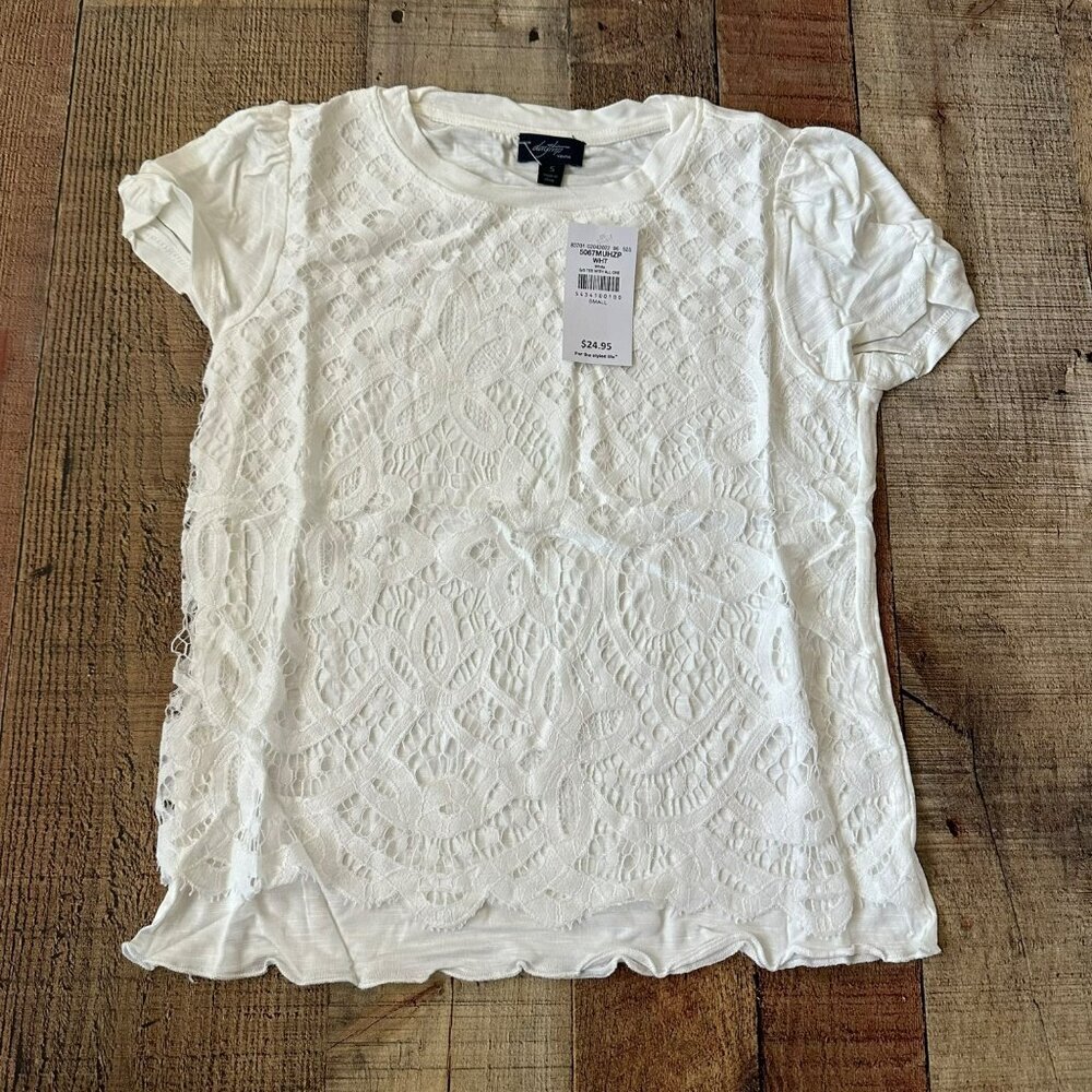 Daytrip Youth White S/S Tee With All Over Lace Design
